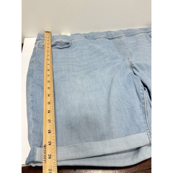 Levis Strauss Pull On Bermuda Women's Plus Size Jean Shorts 28/39W - Brand New - Picture 11 of 11